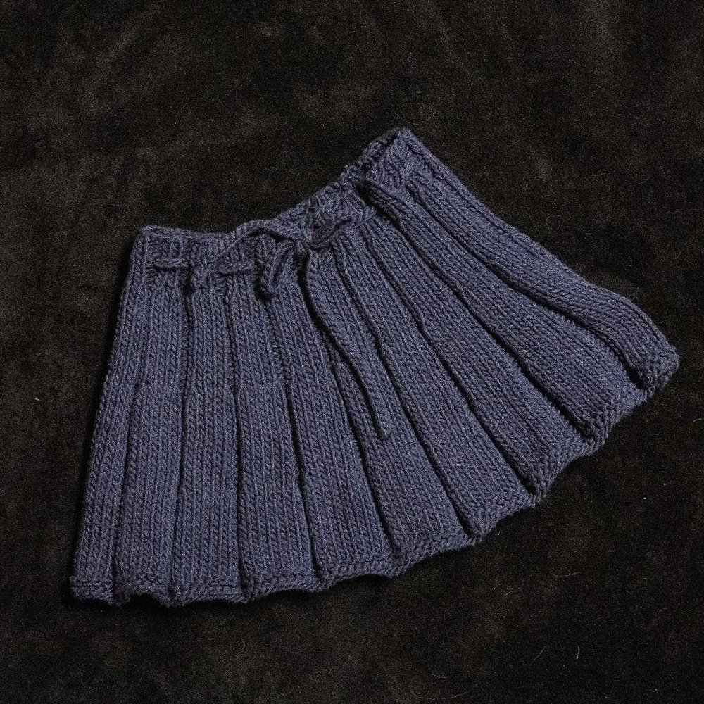 NWOT Tuchinda handknit skirt, navy thick cotton yarn size girls' 6